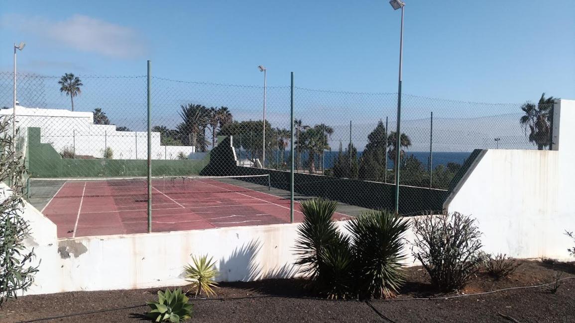 Tuscan Apartment Mit Meerblick Und Terrasse Costa Teguise Exterior foto